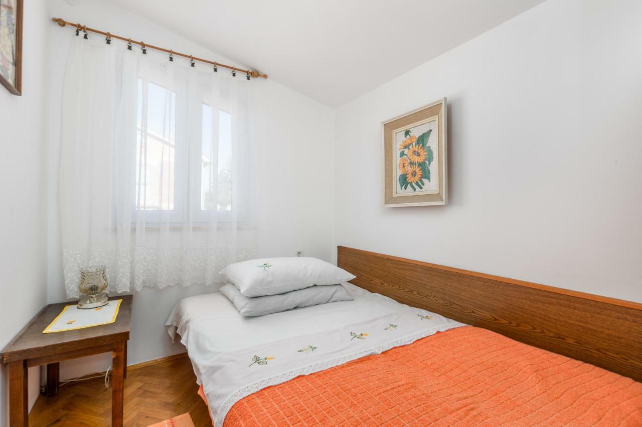 Apartmani Strott Pinezici  Luaran gambar