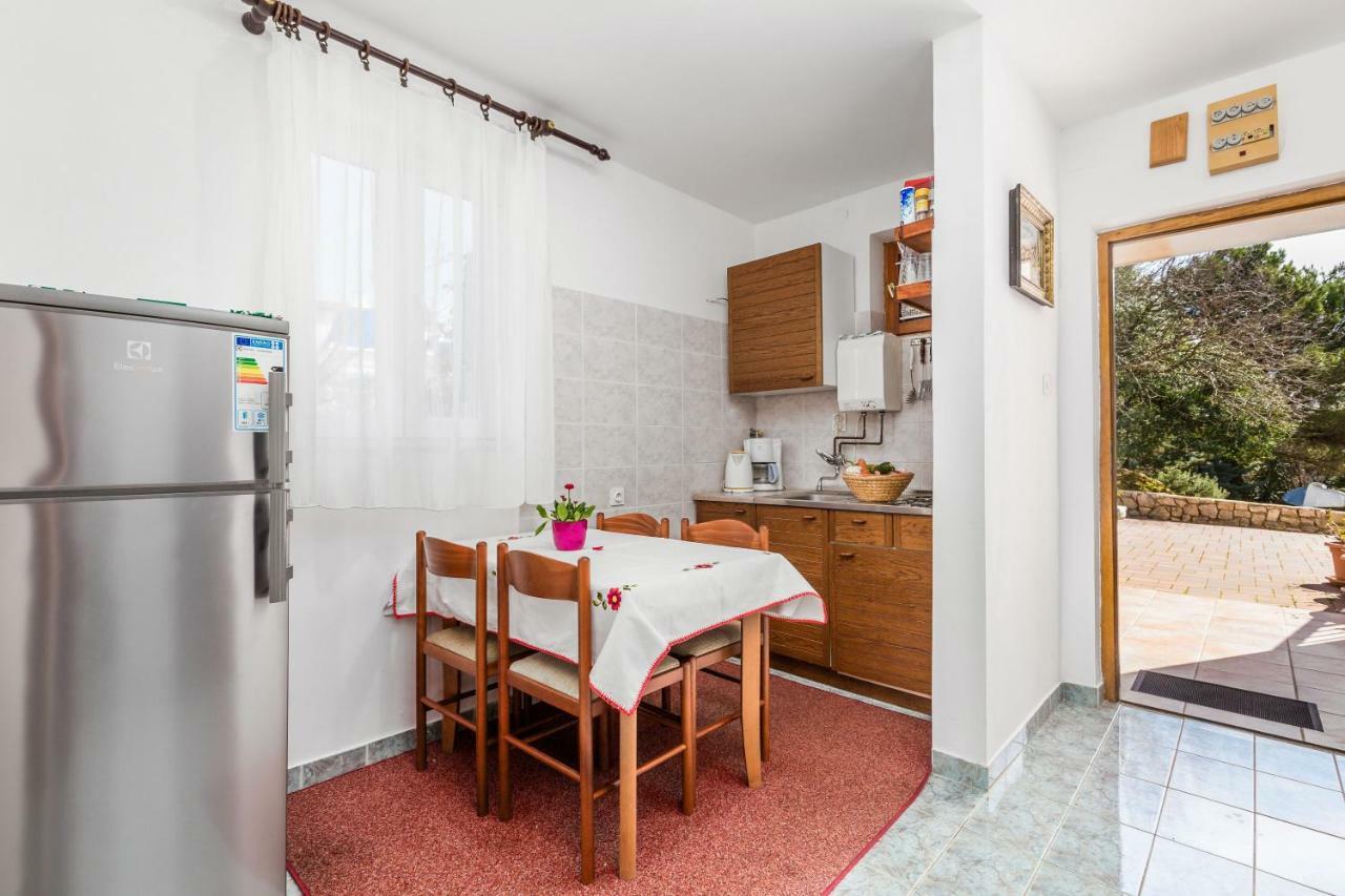 Apartmani Strott Pinezici  Luaran gambar